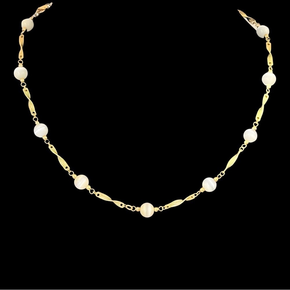 Moon stone gold tone vintage necklace